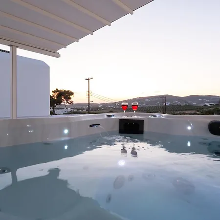 Panos Parikia * Parikia (Paros)