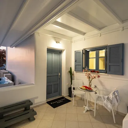 Panos Parikia * Parikia (Paros)